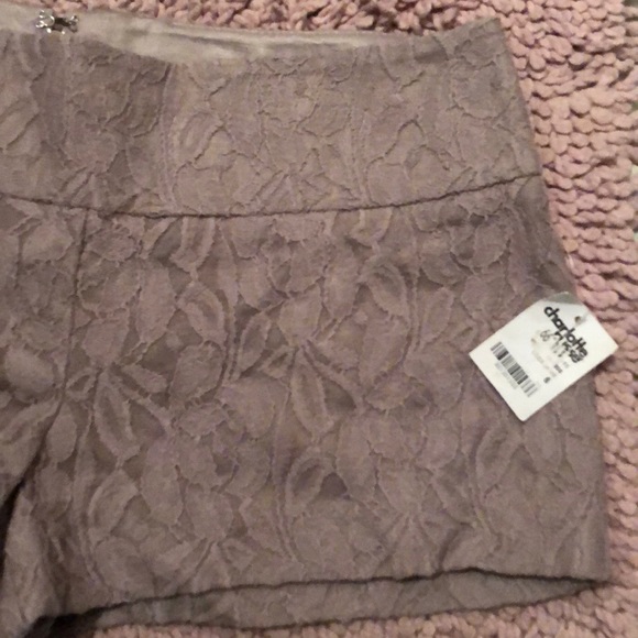 NWT Charlotte Russe shorts lace lilac 6 - Picture 2 of 4